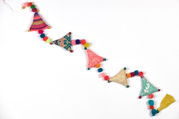 Useme: Boho Triangle Decorative String - Image 2